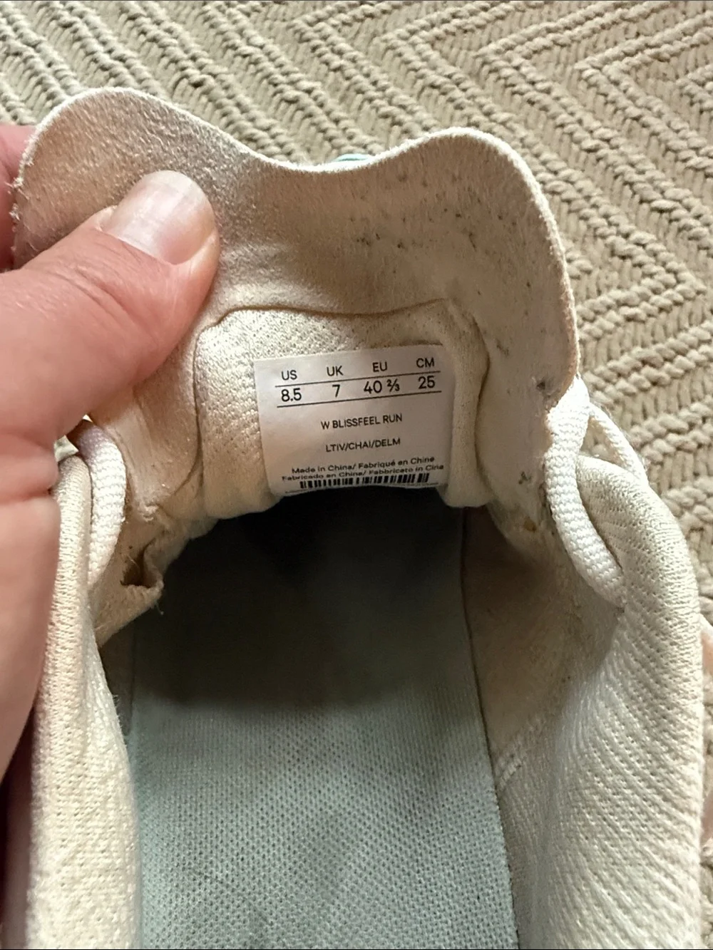 Lululemon women’s shoes Bliss feel run size 8.5
